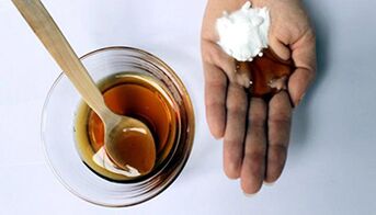 Una miscela di soda e miele è un rimedio popolare per aumentare la circolazione sanguigna nel pene